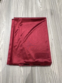 Titolo: Sciarpa "Lunara" – Eleganza satinata in tinta unita (solo lo scialle, non incluso l'abito)