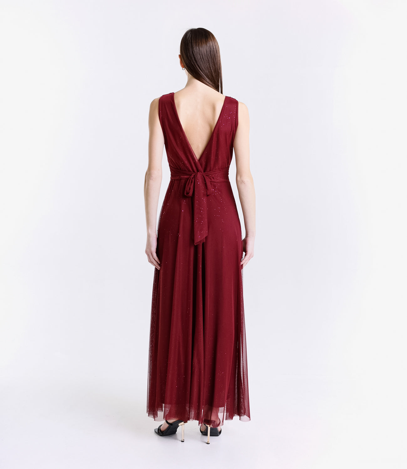 Robe vino elegante confodera fluida e colore profondo