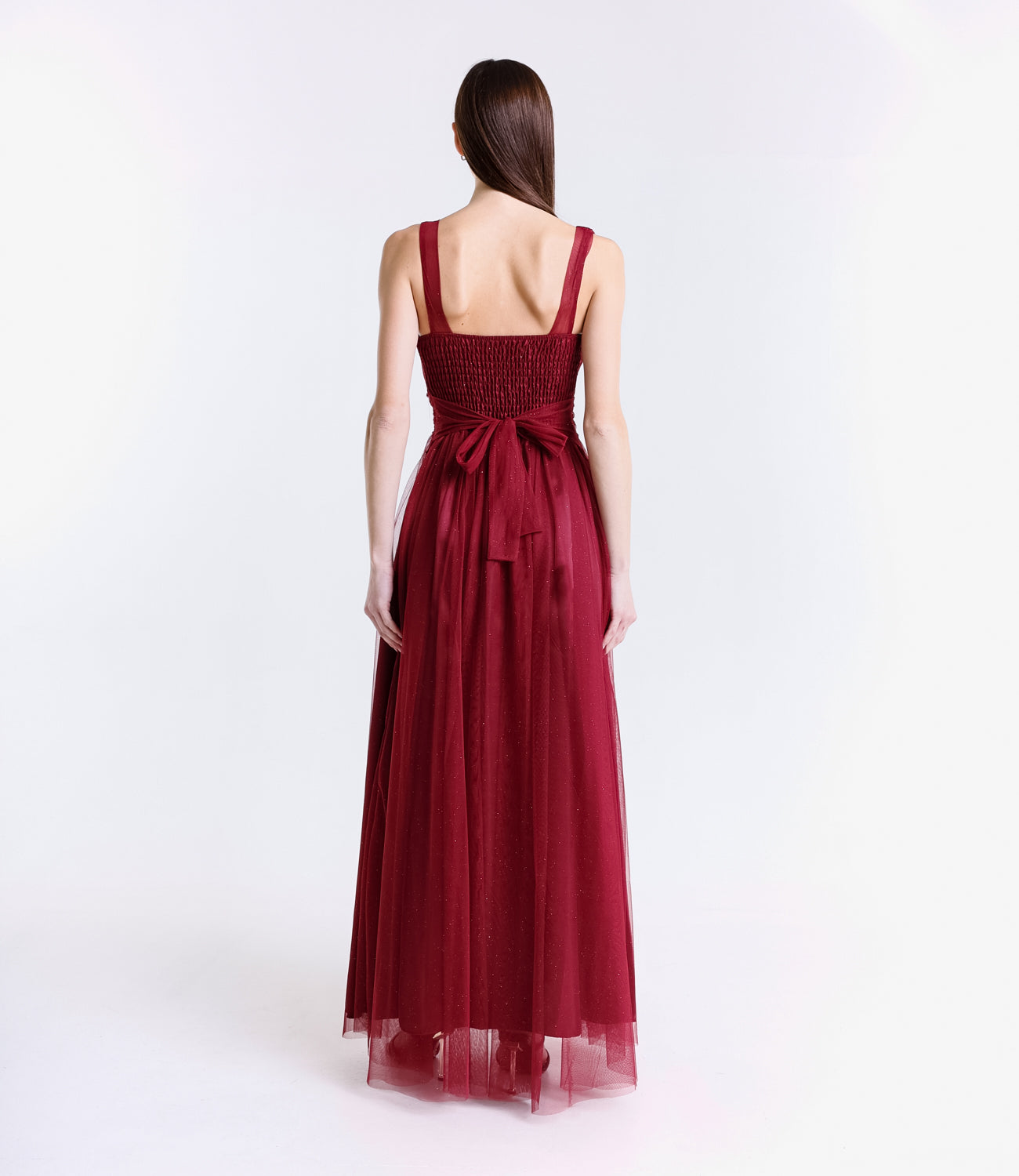 Abito bordo con scollo a V, eleganza intensa per occasioni importanti