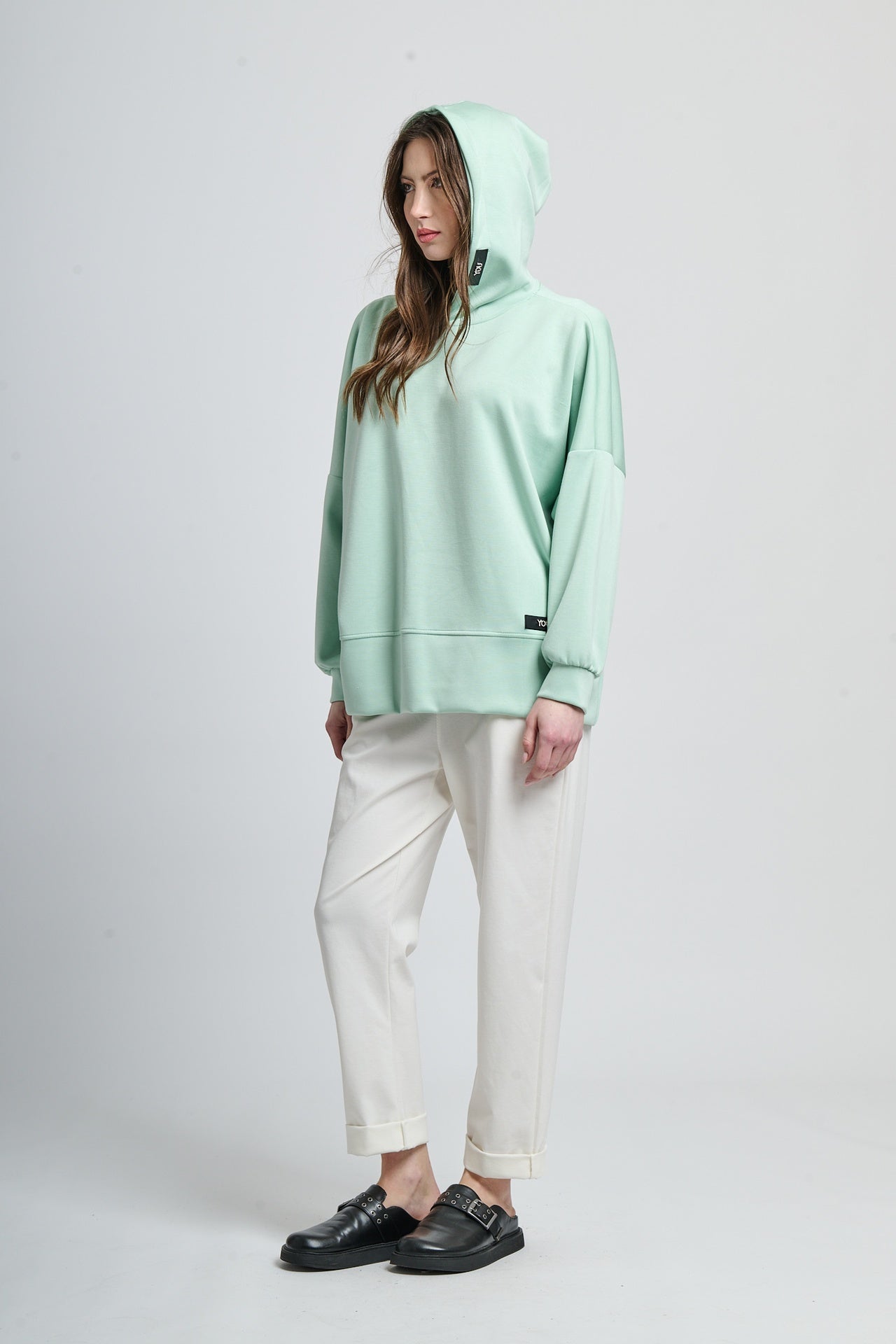 Felpa salvia oversize, idea cool per la stagione