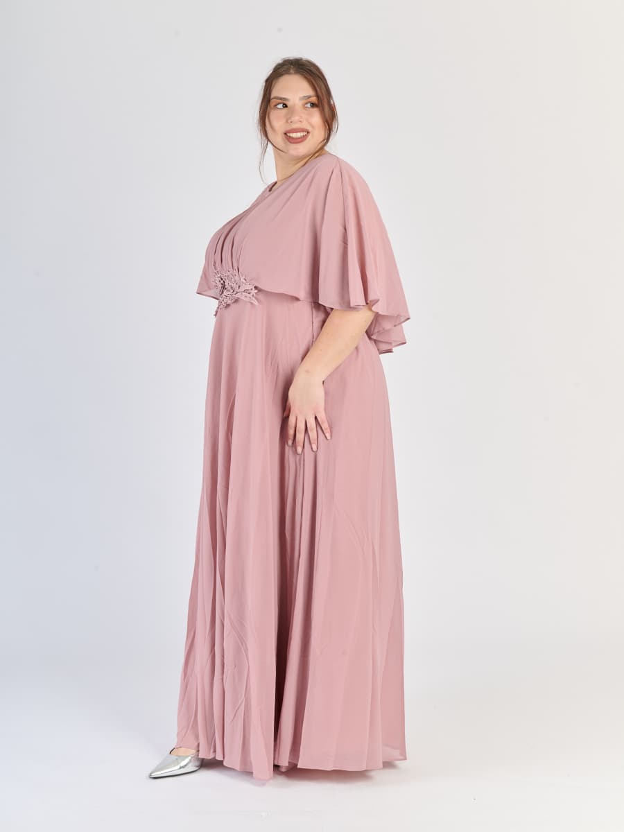 Vestito da sera plus size Rosa Antico, maniche ampie e dettagli vintage