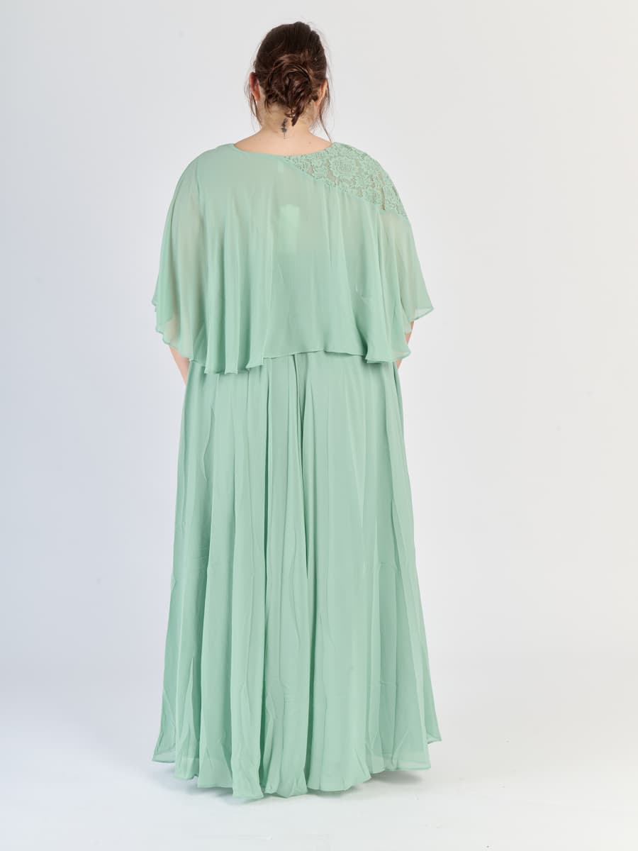 Salvia in raso con silhouette dritta