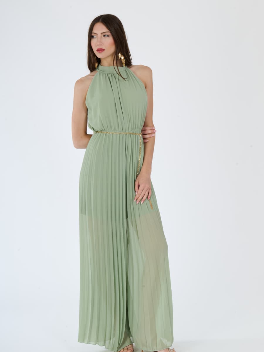Tuta “Celestea” – Jumpsuit Plissé con Girocollo e Cintura a Catena