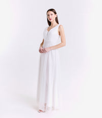 Abito lungo bianco senza maniche, eleganza classica per eventi formali
