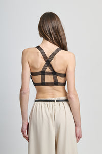 Canotta nera in uncinetto,stile sofisticato e cropped