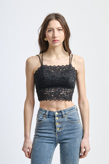 Top corto in pizzo nero con bretelle sottili e finitura a zigzag