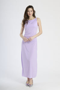 Abito lungo lilla senza spalline, colletto drappato per uno stile affascinante.
