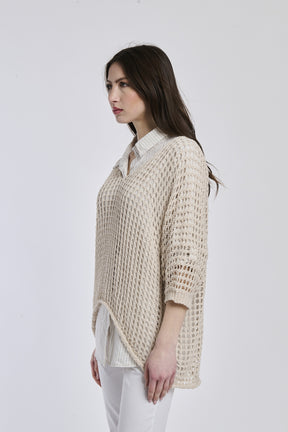 Maglione beige a coste avvolgente con colletto e taglio fluido