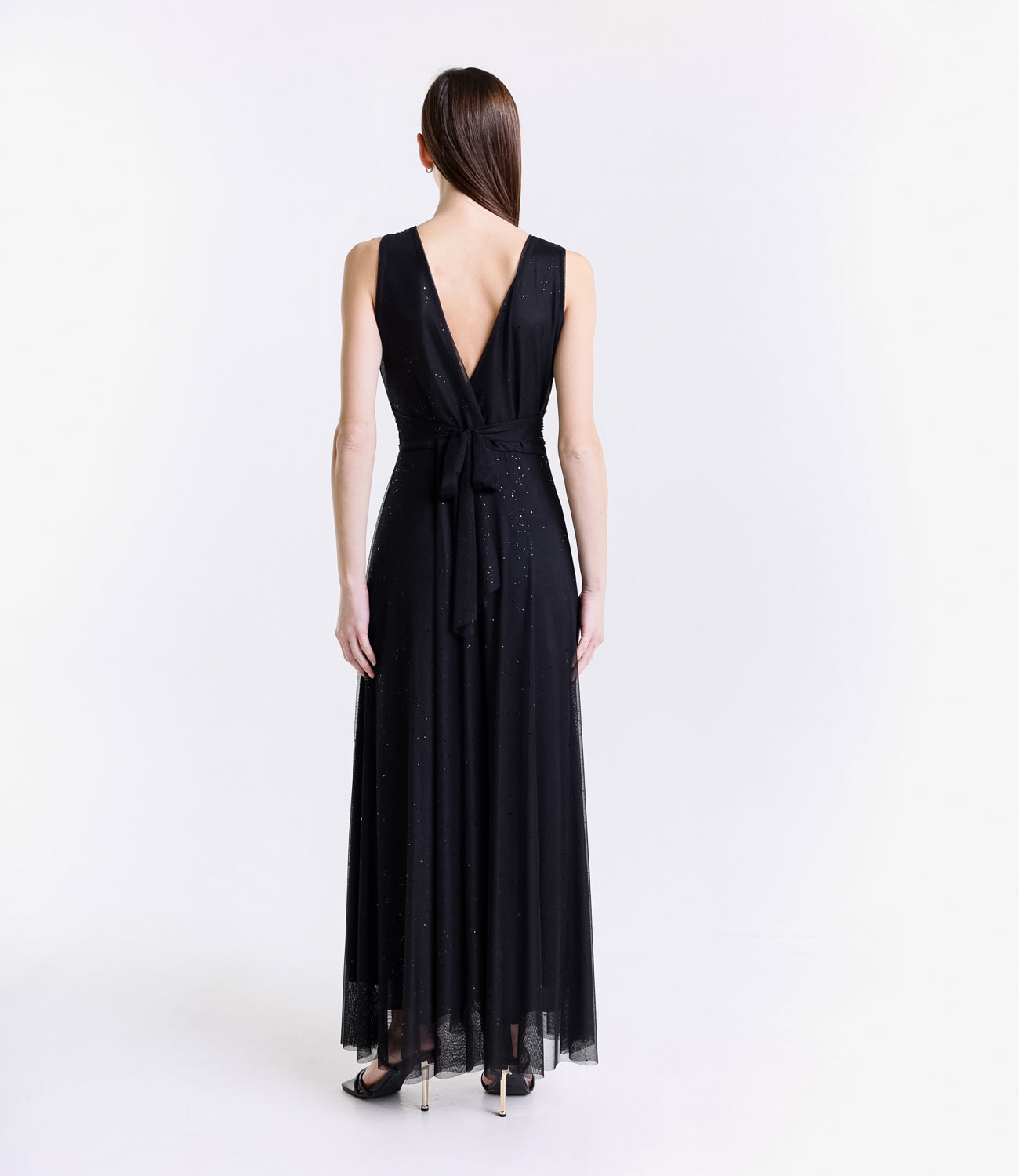 Robe nero formale confodera fluida e silhouette lussuosa