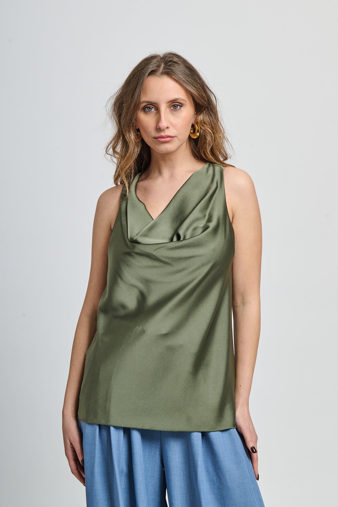 Canotta verde militare senza spalline concollo drappato