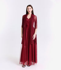 Abito da cerimonia bordo in tulle, colore rico e accattivante