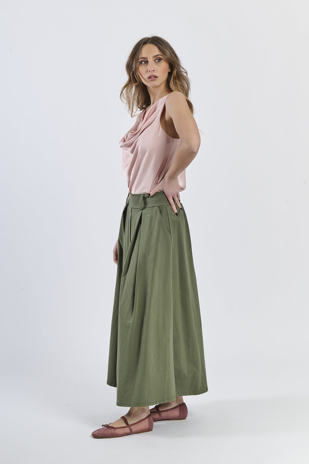 Felpa a cappuccio oversize, idea perfetta per un look rilassato