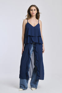 Un top in navy intenso, con un design classico e elegante, perfetto per un look formale o semi - formale.