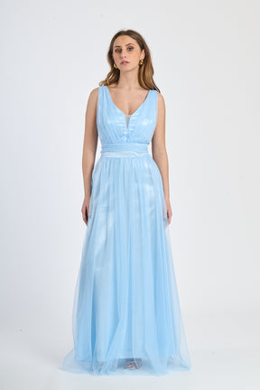 Abito da festa azzurro in tulle, stile romantico e leggero