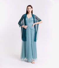 Abito da cerimonia salvia in tulle, colore affascinante e rassicurante