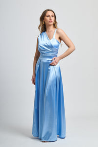 Abito da cerimonia azzurro con spalla unica e falda fluida