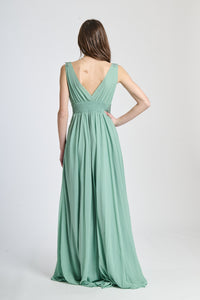 Abito formale salvia in tulle, perfetto per eventi eleganti e sobri