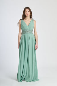 Abito elegante salvia, design naturale con falda ampia e tessuto leggero