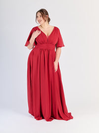 scollo a V e maniche a campana romantiche