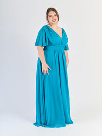 scollo a V e maniche a campana